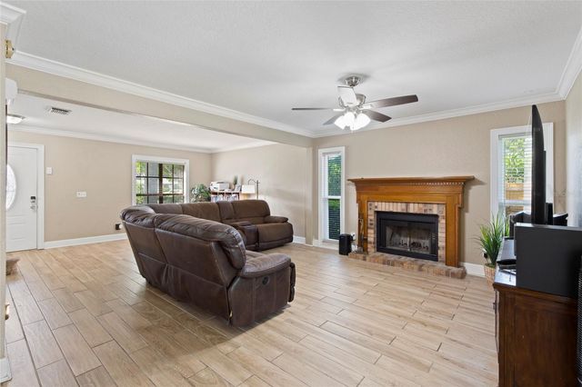 16126 COUNTRY CROSSING DRIVE, Tampa, FL 33624