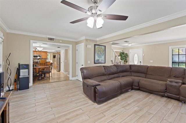 16126 COUNTRY CROSSING DRIVE, Tampa, FL 33624