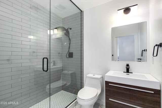 2102 E Orangewood Avenue, Phoenix, AZ 85020