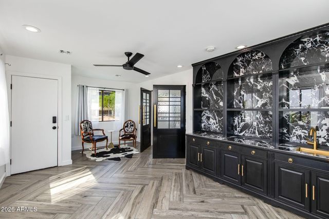2102 E Orangewood Avenue, Phoenix, AZ 85020
