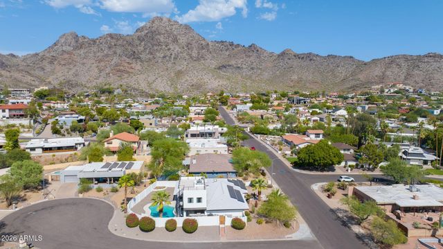2102 E Orangewood Avenue, Phoenix, AZ 85020