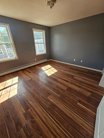 40 Merrick St A, Worcester, MA 01609