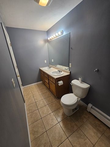 40 Merrick St A, Worcester, MA 01609