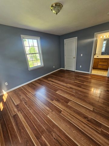 40 Merrick St A, Worcester, MA 01609