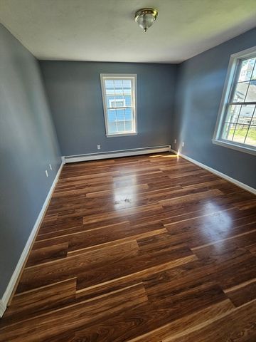 40 Merrick St A, Worcester, MA 01609