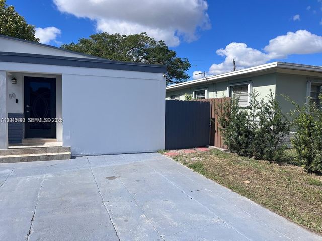 50 NW 68th Ct 3, Miami, FL 33126