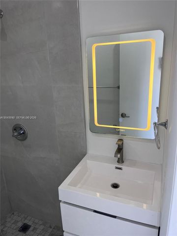 50 NW 68th Ct 3, Miami, FL 33126