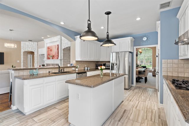 711 Villanova Court, Allen, TX 75013