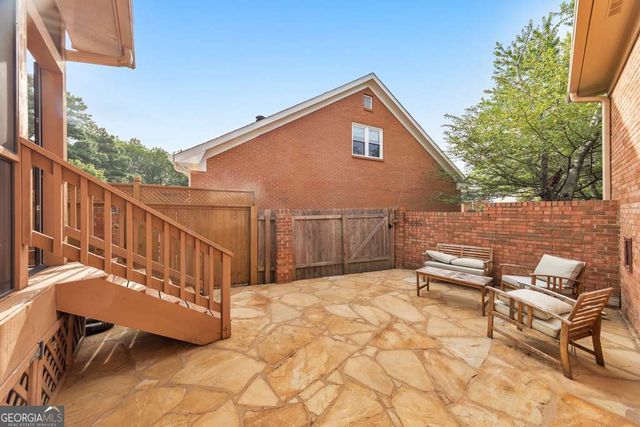 573 N Palisades Circle SE, Marietta, GA 30067