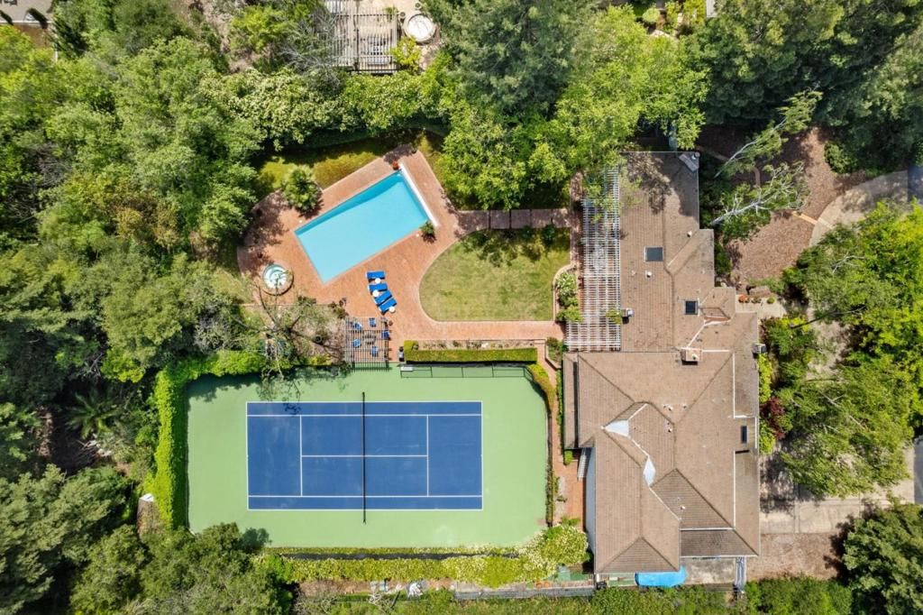 Image 2 of property listing at 14750 Sobey Road, Saratoga, CA 95070