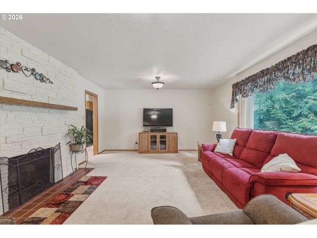 299 CEDAR Ln, Longview, WA 98632