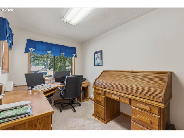 299 CEDAR Ln, Longview, WA 98632