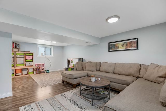 9401 S 80th Court, Hickory Hills, IL 60457