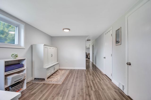 9401 S 80th Court, Hickory Hills, IL 60457