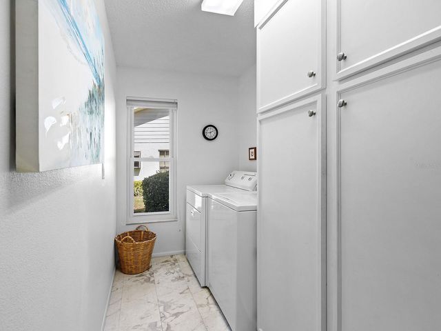 4266 OAKHURST CIRCLE E 3060, Sarasota, FL 34233