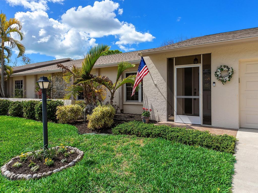 4266 OAKHURST CIRCLE E 3060, Sarasota, FL 34233