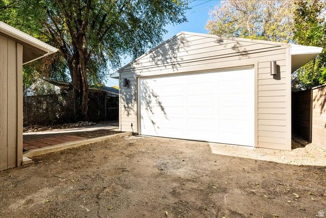 633 E MILTON AVE, Salt Lake City, UT 84105