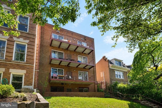 1700 IRVING ST NW, Washington, DC 20010
