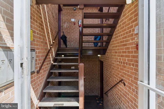 1700 IRVING ST NW, Washington, DC 20010