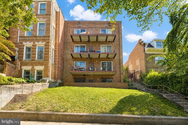 1700 IRVING ST NW, Washington, DC 20010