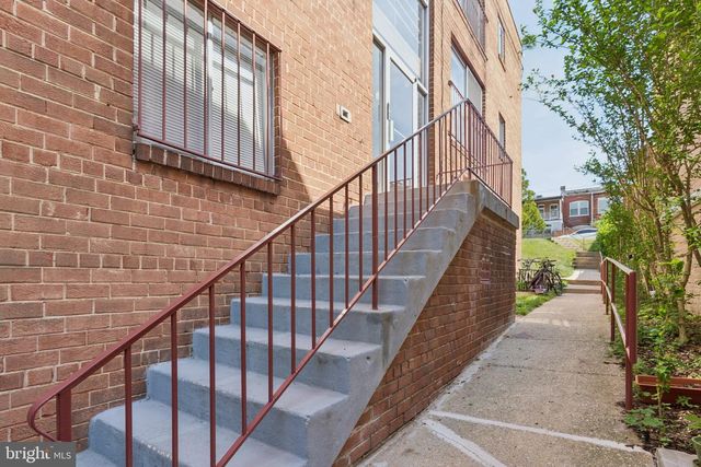 1700 IRVING ST NW, Washington, DC 20010
