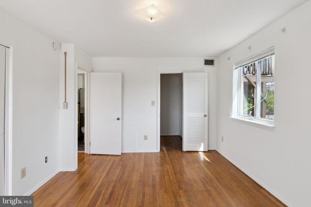 1700 IRVING ST NW, Washington, DC 20010
