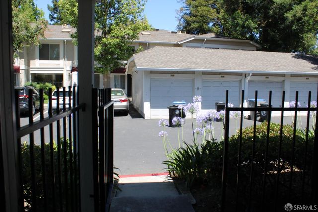 60 Muirfield Court, San Jose, CA 95116