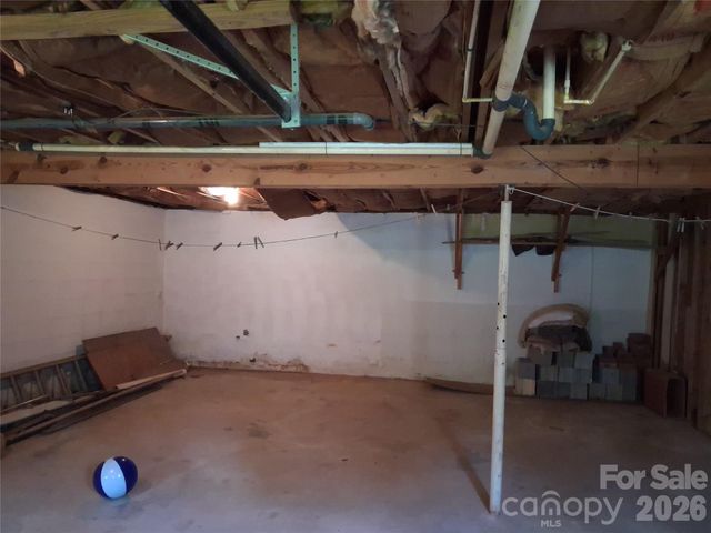 114 Ashworth Circle, Marion, NC 28752