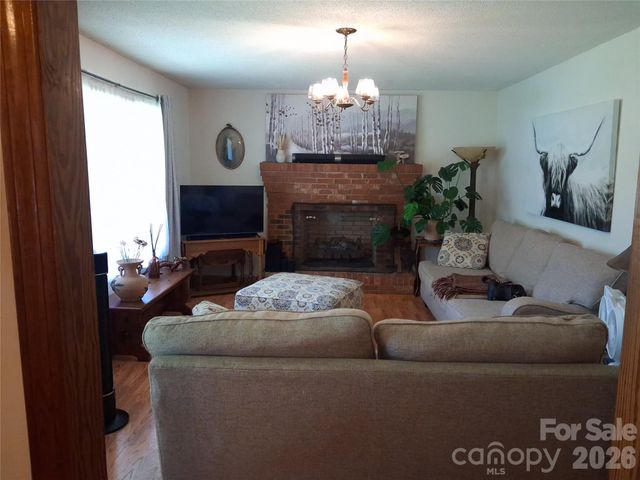 114 Ashworth Circle, Marion, NC 28752