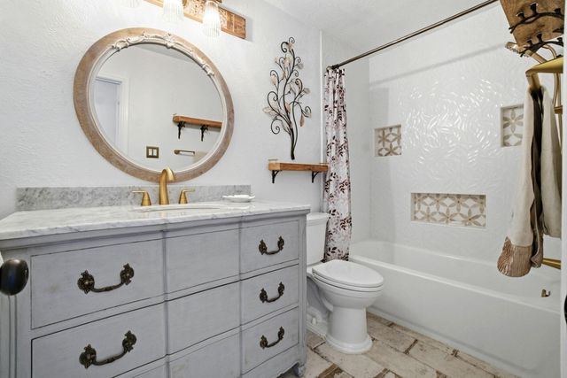 37 April Village, Montgomery, TX 77356