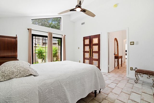 37 April Village, Montgomery, TX 77356