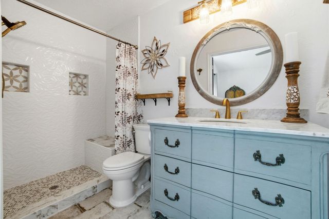 37 April Village, Montgomery, TX 77356