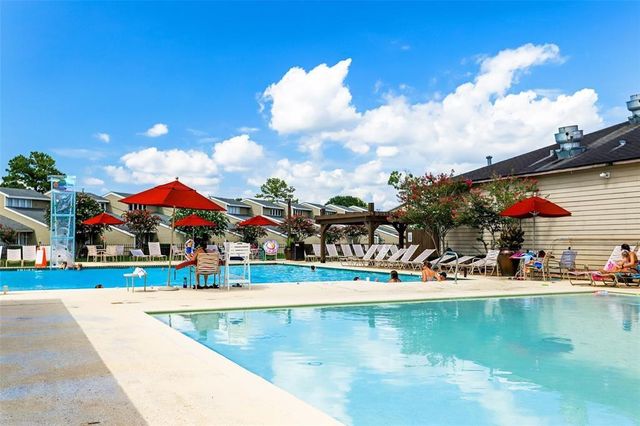 37 April Village, Montgomery, TX 77356