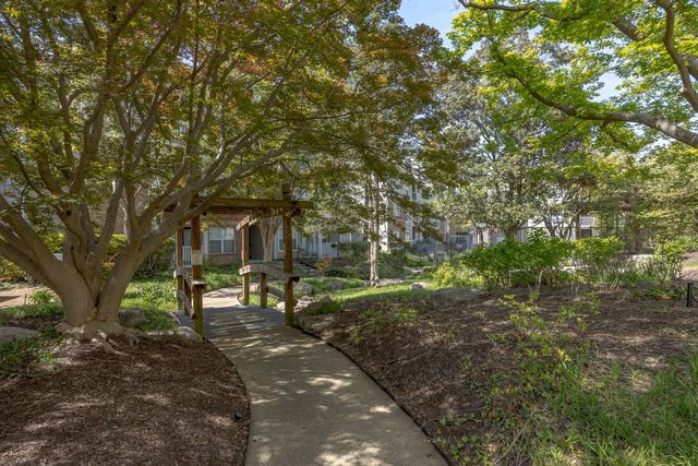 2025 Woodmont Blvd Apt 339, Nashville, TN 37215