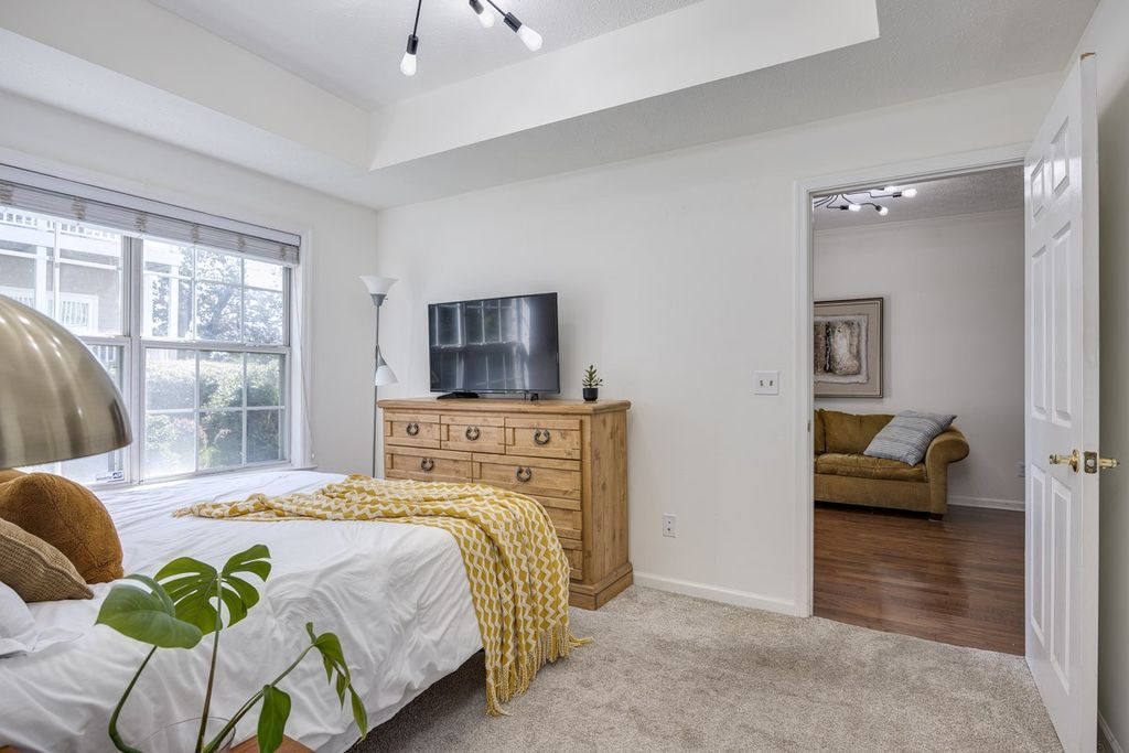 2025 Woodmont Blvd Apt 339, Nashville, TN 37215