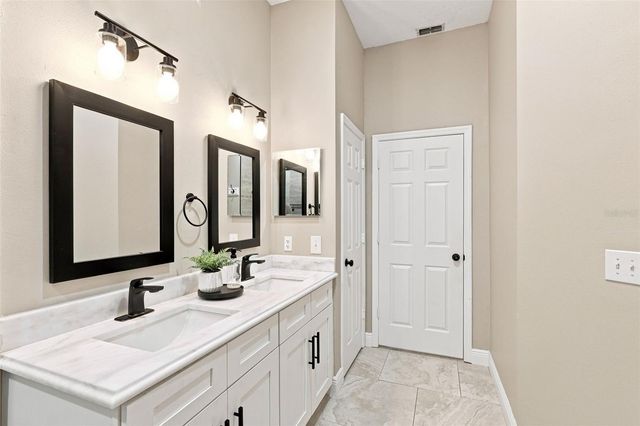 3716 GATLIN PLACE CIRCLE, Orlando, FL 32812