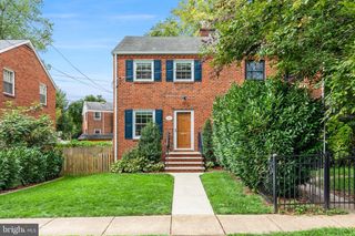 2522 N WINCHESTER ST N, Arlington, VA 22213