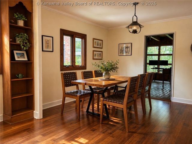 1541 Hampton Road, Charleston, WV 25314