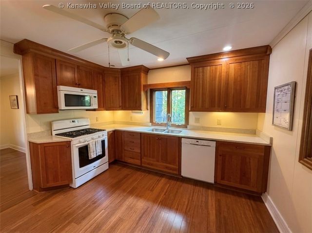 1541 Hampton Road, Charleston, WV 25314