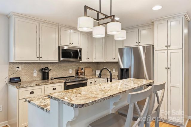 192 Greenbay Road, Mooresville, NC 28117