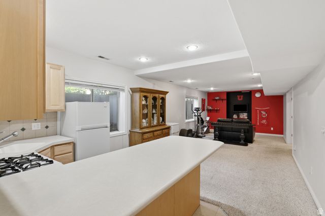 6261 S VINECREST DR, Salt Lake City, UT 84121