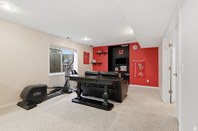 6261 S VINECREST DR, Salt Lake City, UT 84121