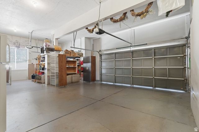 6261 S VINECREST DR, Salt Lake City, UT 84121