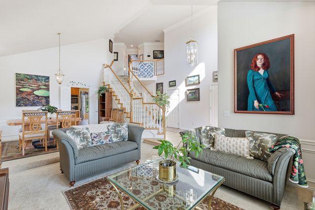 6261 S VINECREST DR, Salt Lake City, UT 84121