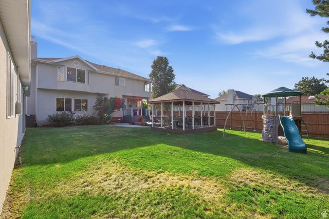 6261 S VINECREST DR, Salt Lake City, UT 84121