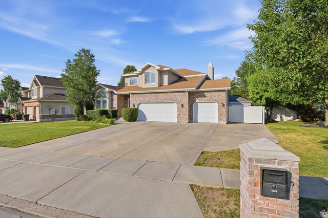 6261 S VINECREST DR, Salt Lake City, UT 84121