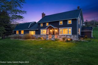 106 Mosher Road, Averill Park, NY 12018