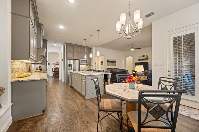 1223 Canyon, Grapevine, TX 76051