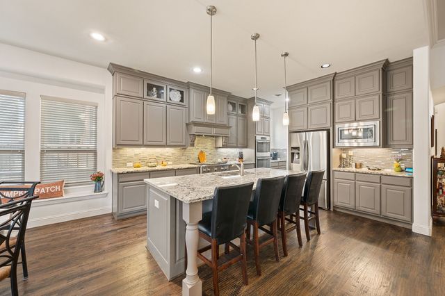 1223 Canyon, Grapevine, TX 76051