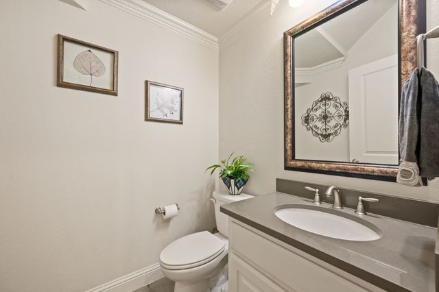 1223 Canyon, Grapevine, TX 76051